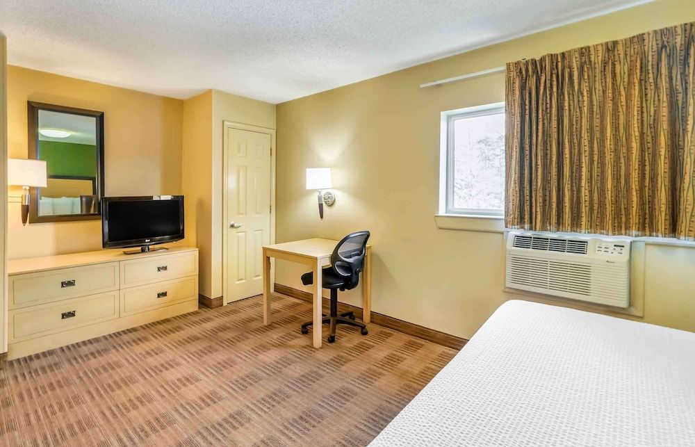 Studio, 1 King Bed, Non Smoking