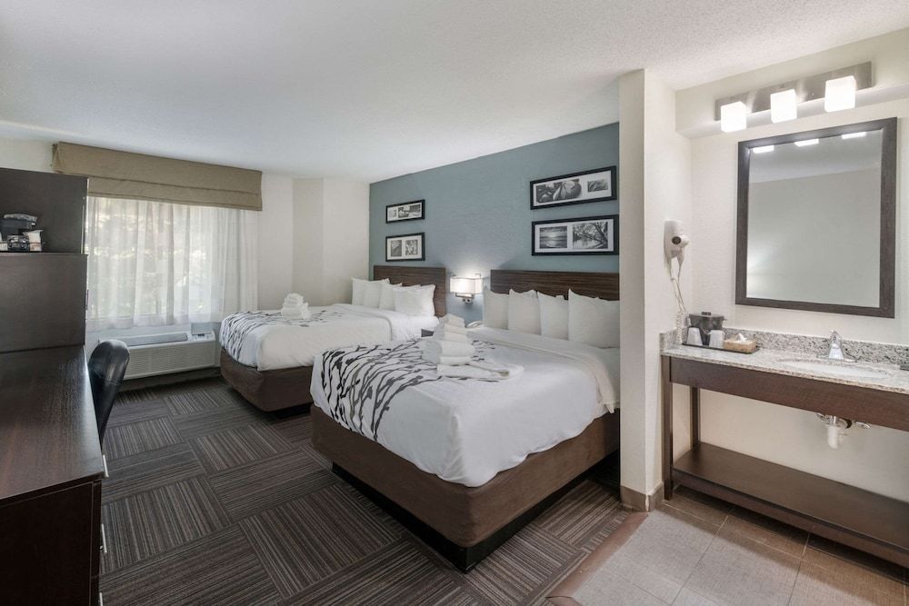 Double Room, 2 Double Beds, Non Smoking