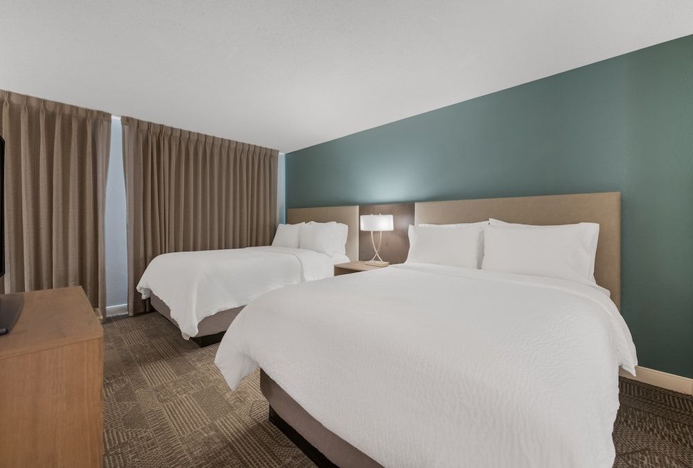 Suite, 2 Bedrooms, Accessible, Kitchen (2 Bathrooms)
