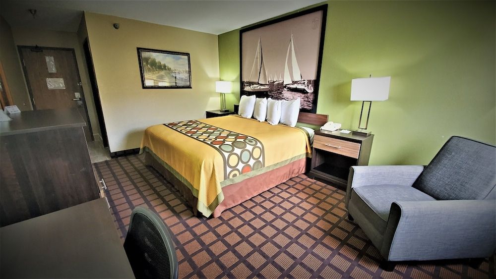 Economy Room, 1 Queen Bed, Accessible, Non Smoking