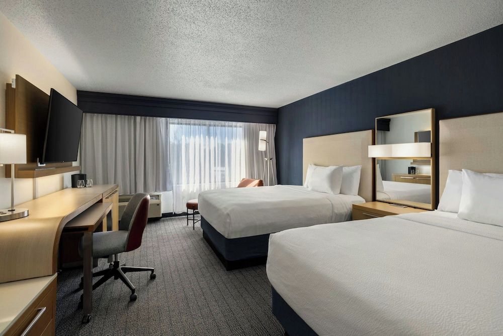 Room, 2 Queen Beds, Non Smoking