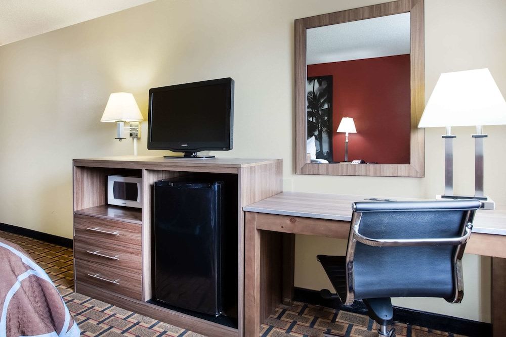 Suite, 1 King Bed, Non Smoking