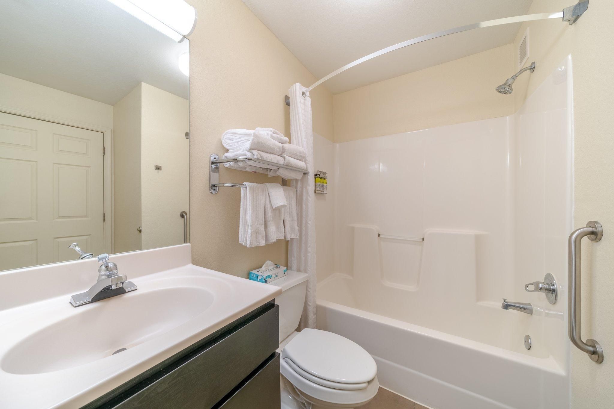1 Bedroom Suite