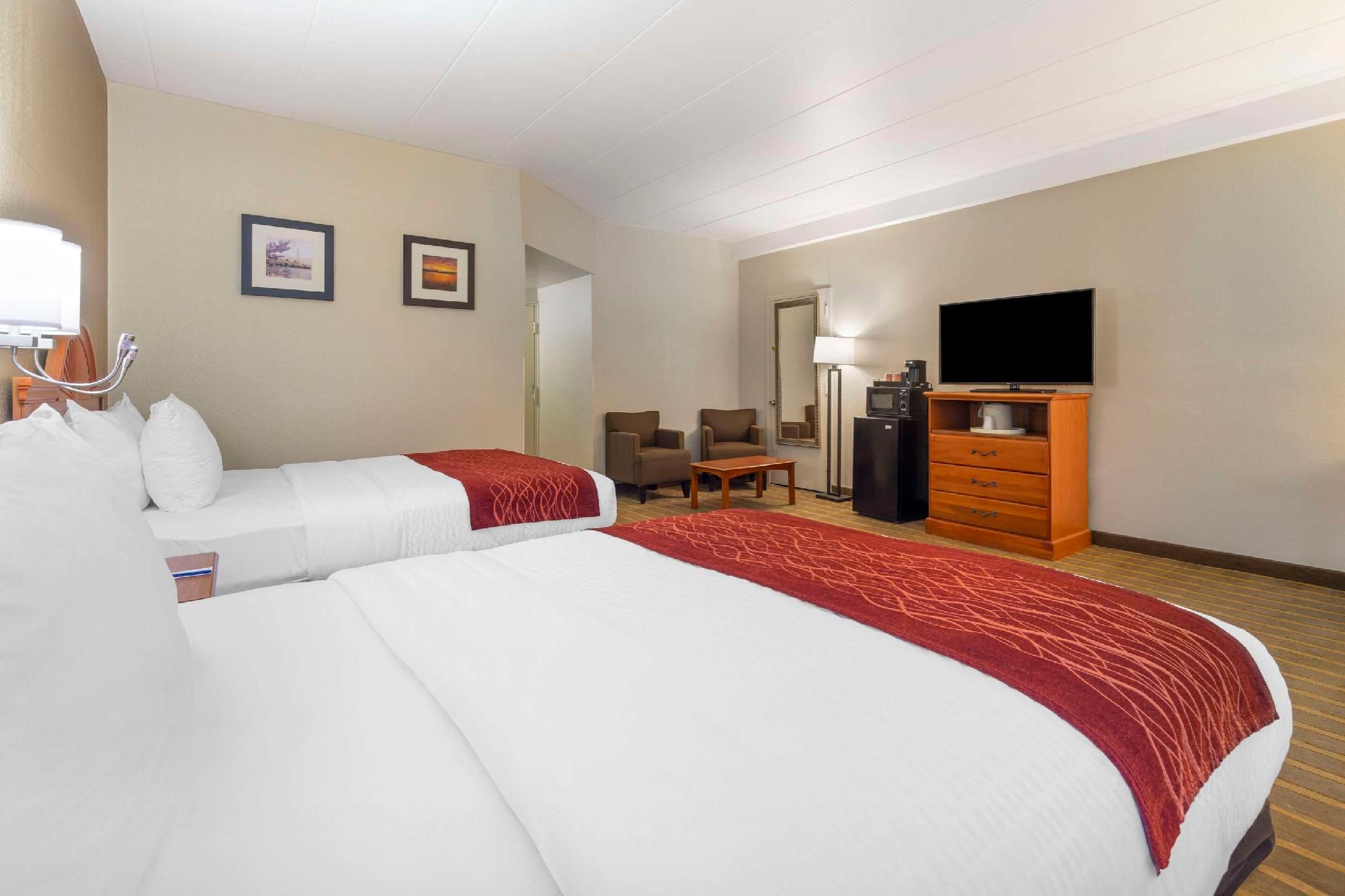 2 Queen Beds, Nonsmoking, Accessible, Upgrade