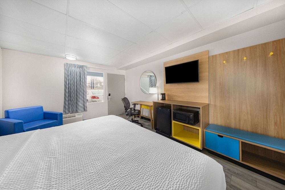 Room, 1 King Bed, Non Smoking