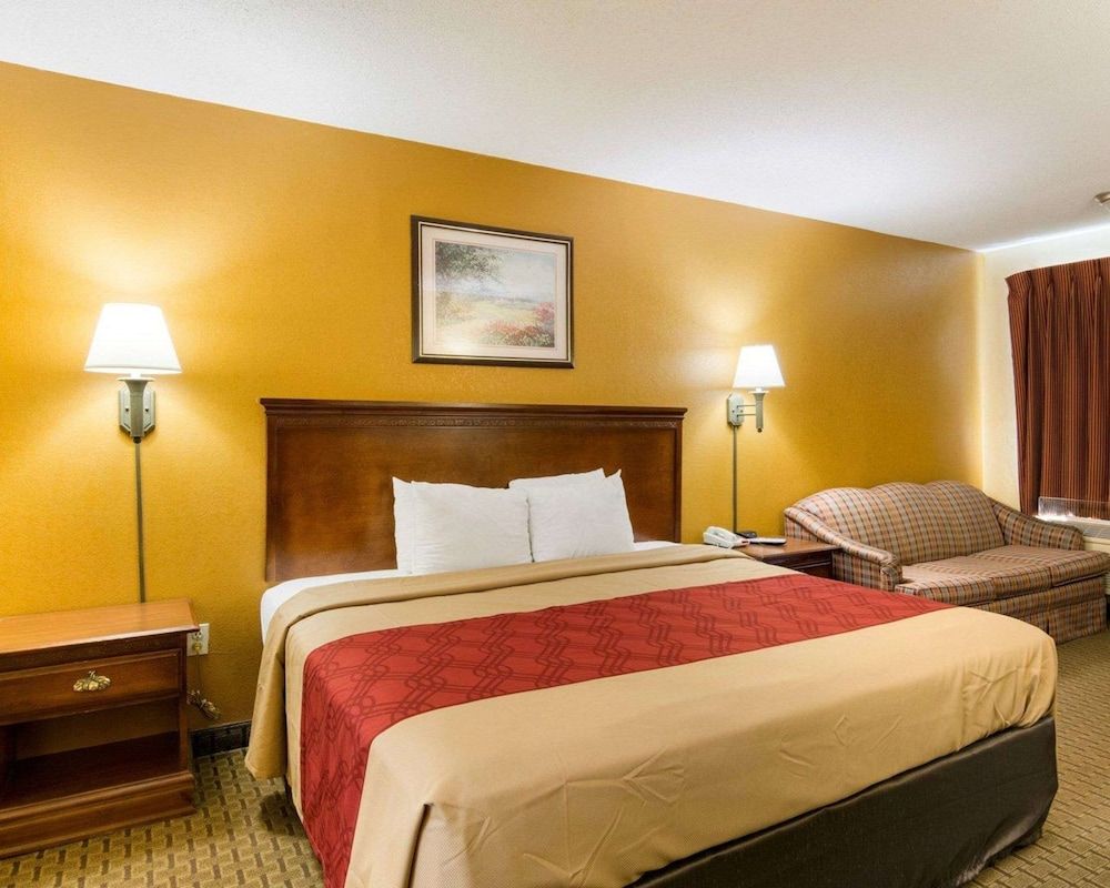 Standard Room, 1 King Bed, Smoking