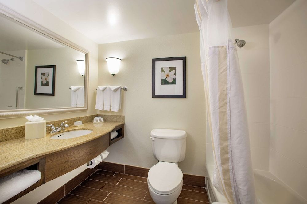 Room, 2 Queen Beds, Hearing Accessible
