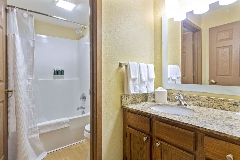 Extended Stay America Suites Richmond Glen Allen Short Pump Premium Suite, Multiple Beds, Non Smoking, Kitchen 4