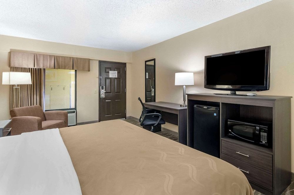 Room, 1 King Bed, Non Smoking