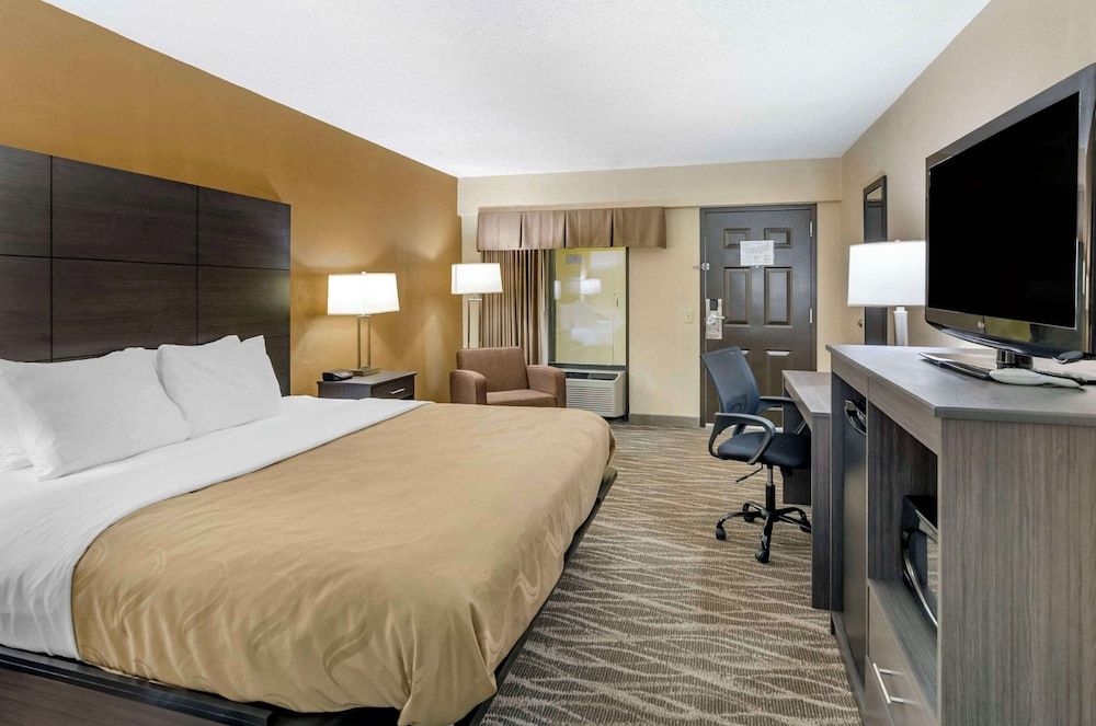 Room, 1 King Bed, Non Smoking