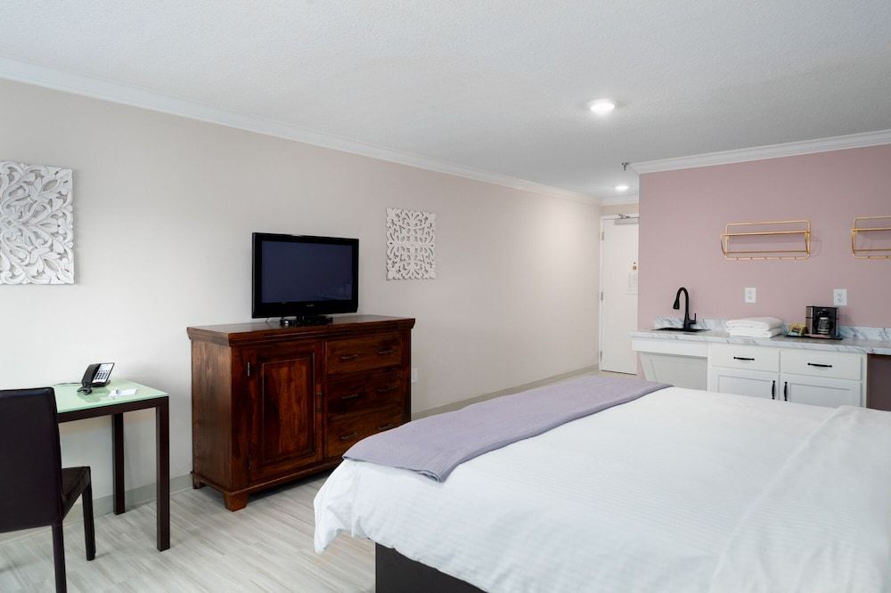 Accessible King Room