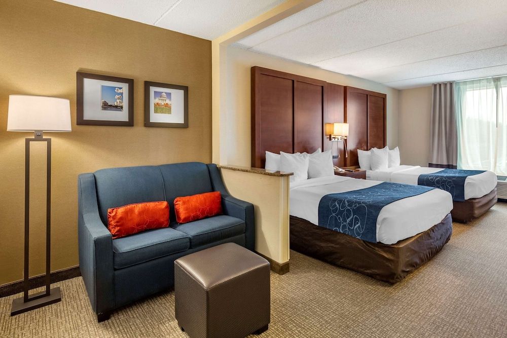 Suite, Multiple Beds, Non Smoking