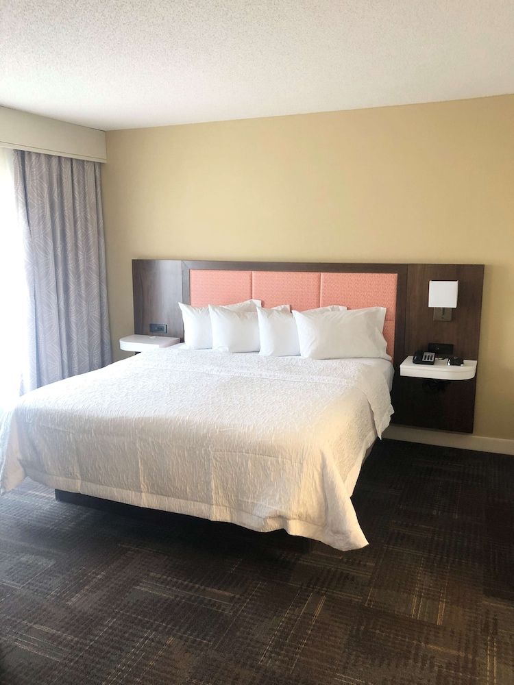 Studio, 1 King Bed, Accessible, Non Smoking