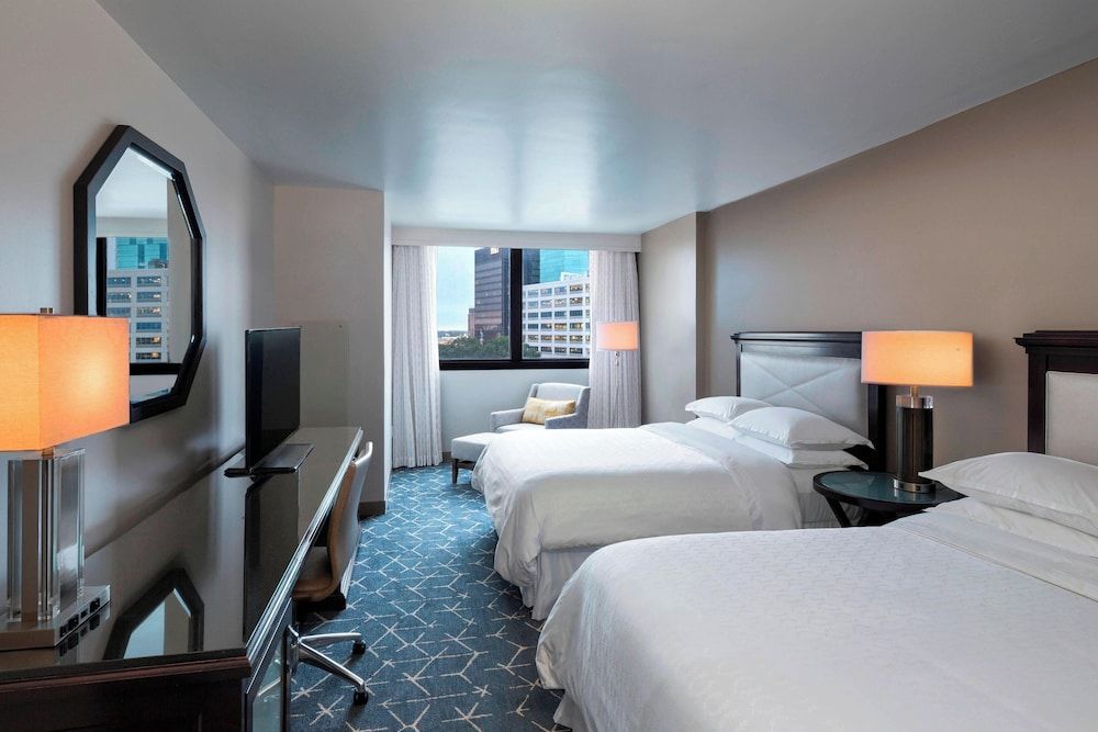 Deluxe Room, 2 Queen Beds, City View (Hearing Accessible)