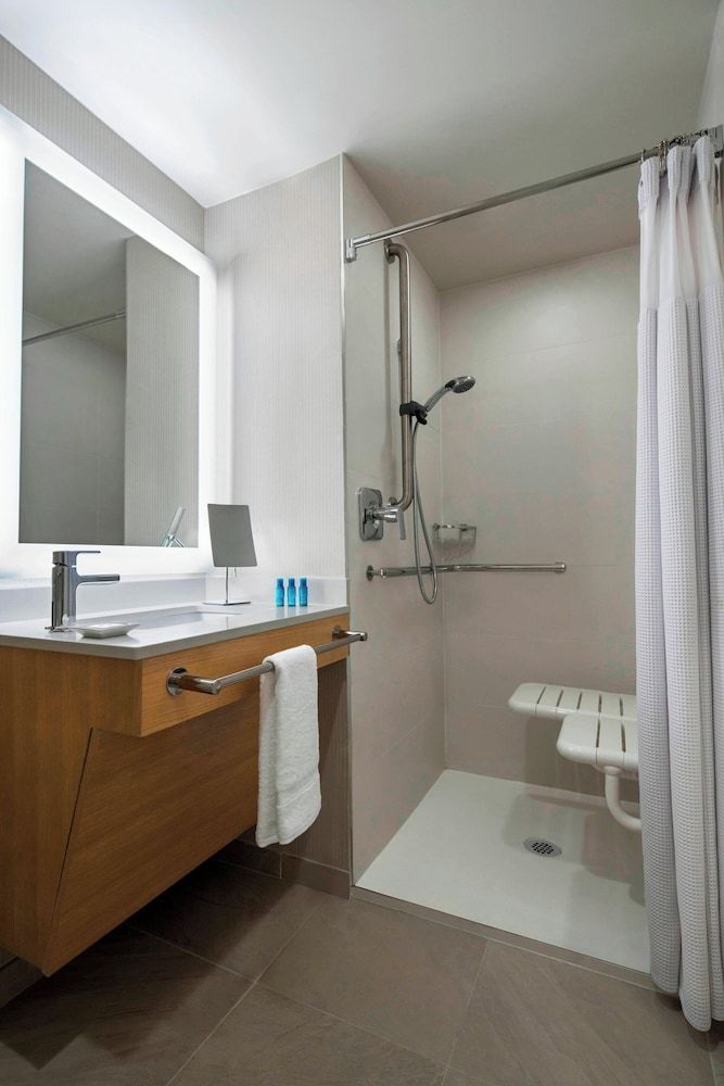 Studio, 1 King Bed with Sofa bed, Non Smoking