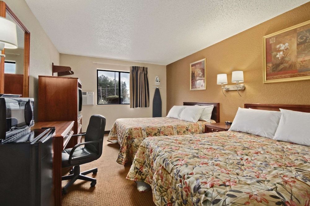 Double Room, 2 Double Beds