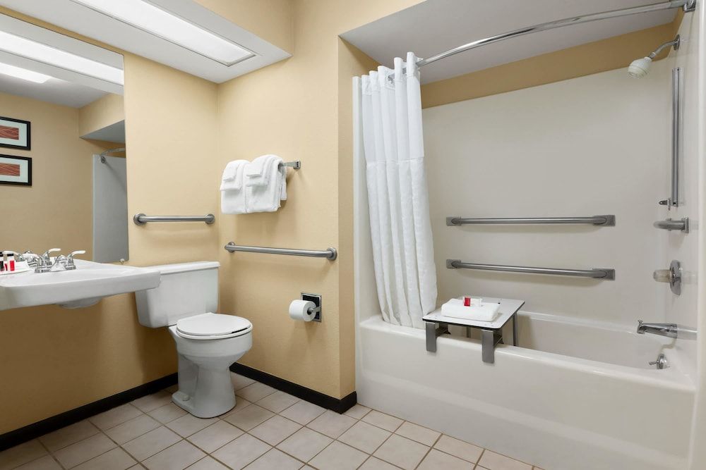 Room, 2 Double Beds, Accessible, Non Smoking (Mobility/Tub w/Grab Bars)