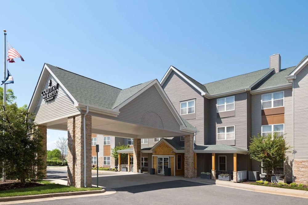 undefined Country Inn & Suites by Radisson, Washington Dulles International Airport, VA