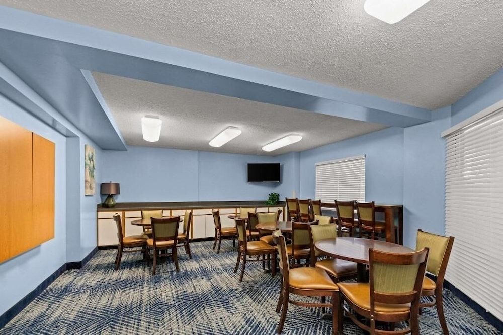 undefined Suburban Studios Sterling - Washington Dulles 5