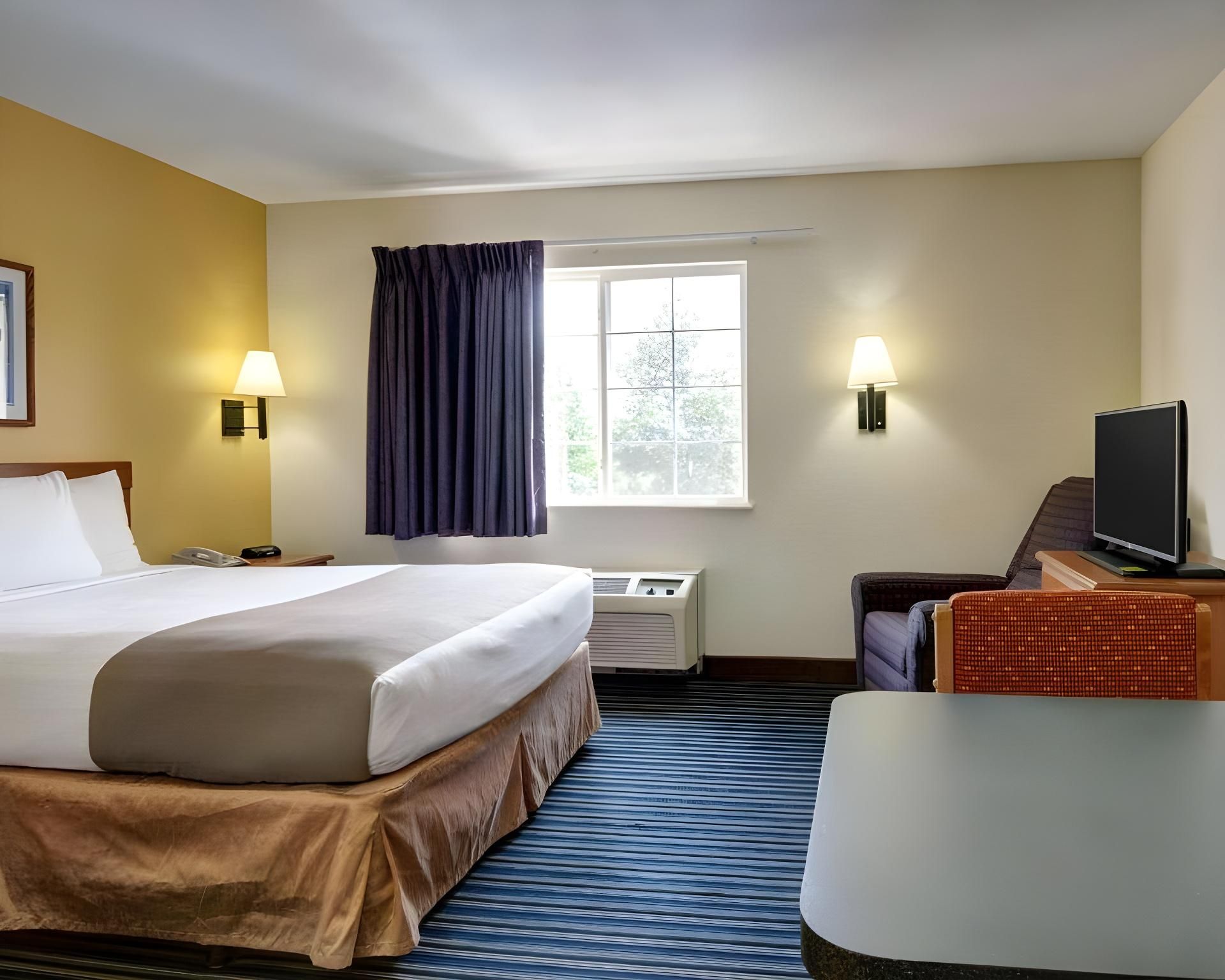 Suburban Studios Sterling - Washington Dulles 1 Queen Bed, Efficiency, Nonsmoking