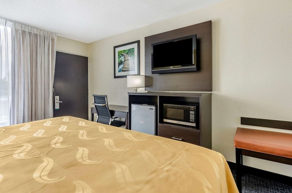 Room, 1 King Bed, Accessible, Non Smoking