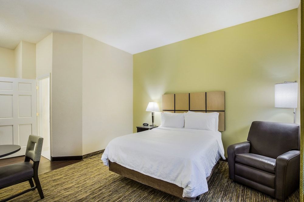 Suite, 1 Bedroom, Accessible Bathtub (Communications, Mobility)