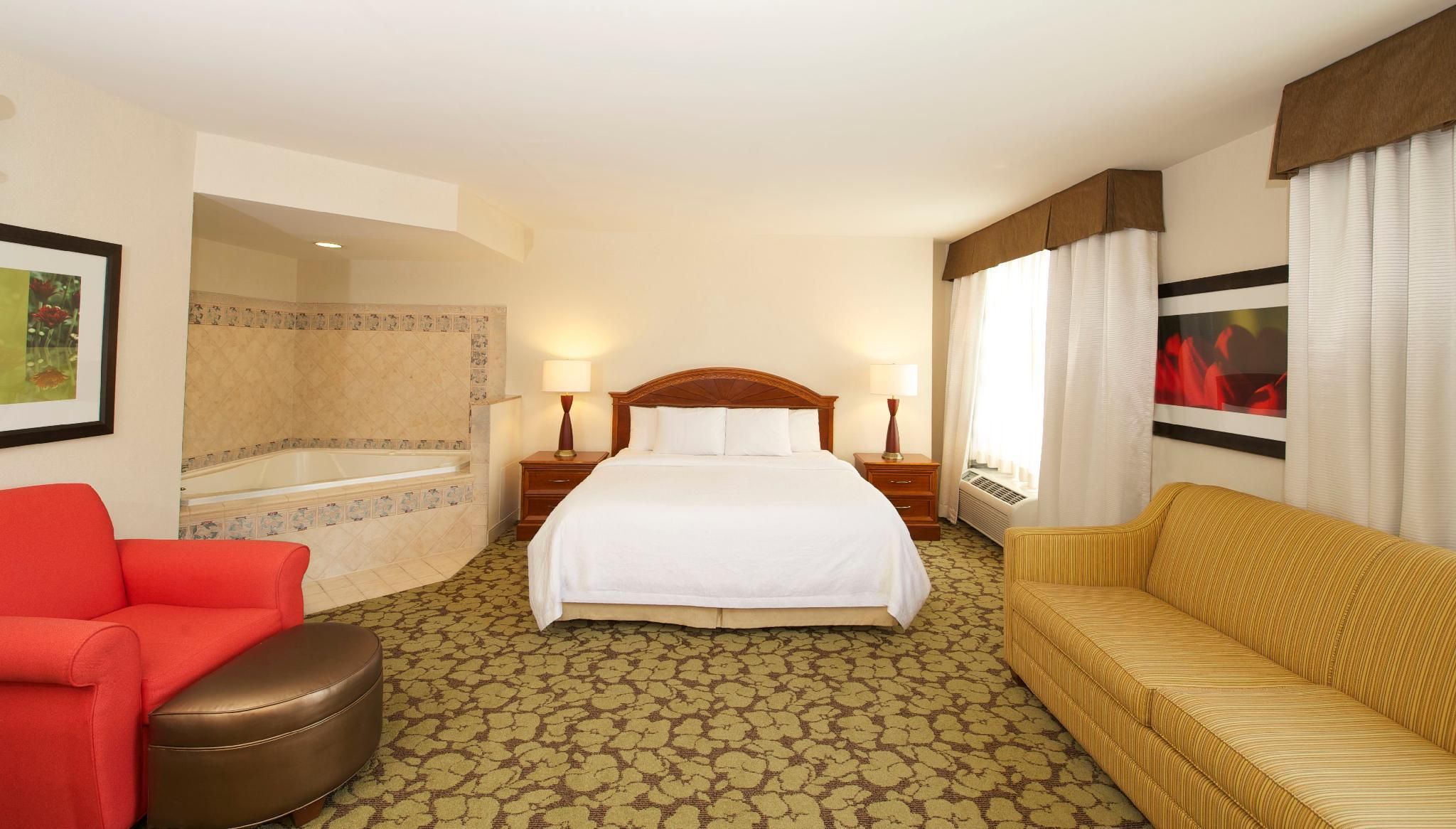 1 King Bed with Whirlpool