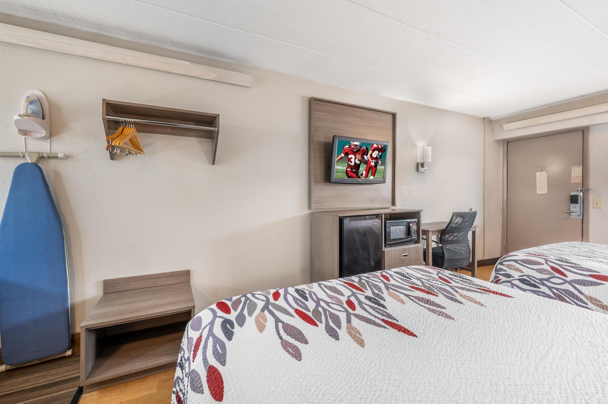 Deluxe 2 Full Beds Smoke Free