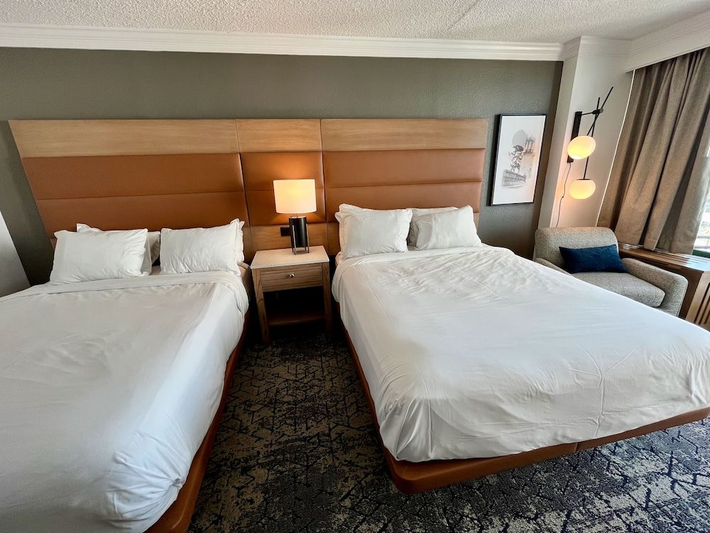 Room, 2 Queen Beds, Balcony, Oceanfront