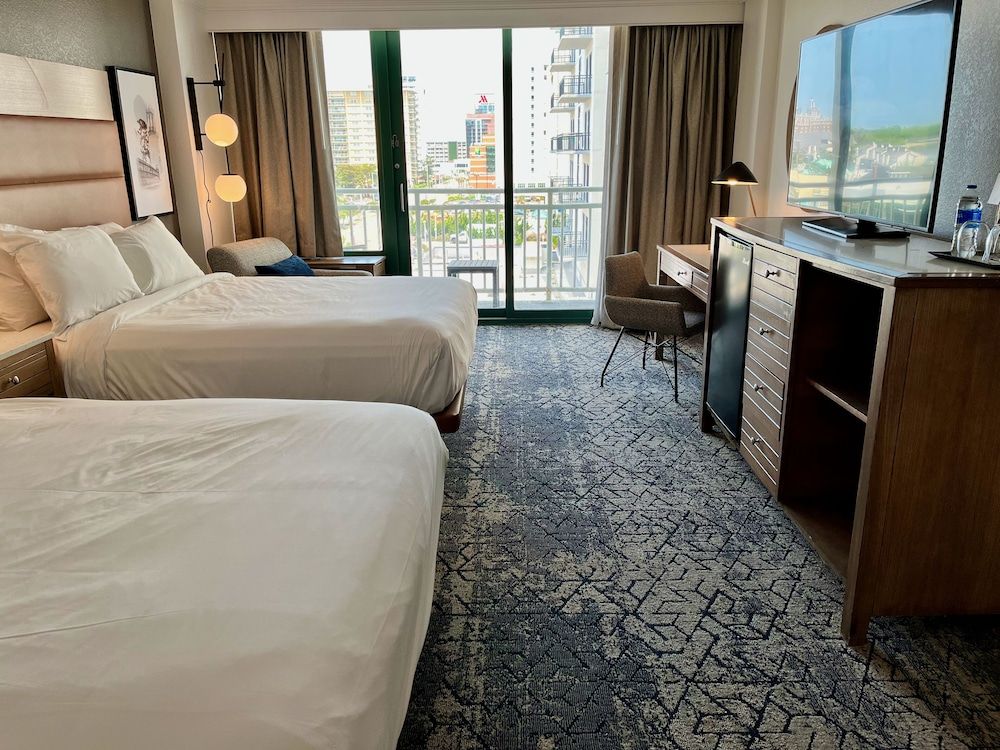 Room, 2 Queen Beds, Balcony, Partial Ocean View