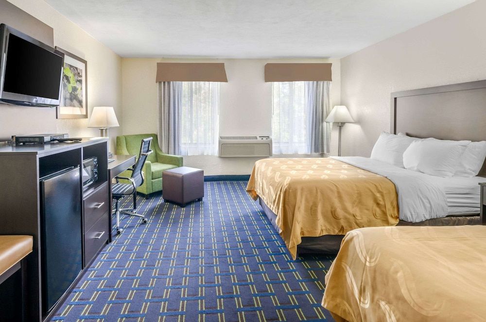 Standard Room, 2 Queen Beds, Smoking