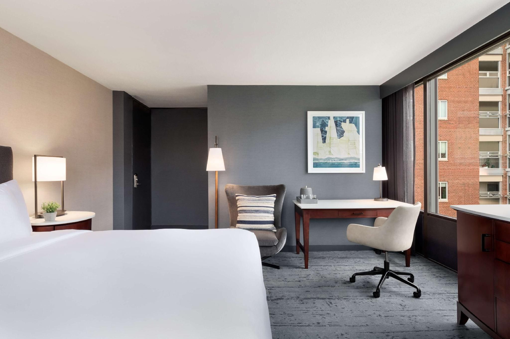 1 King Bed Superior
