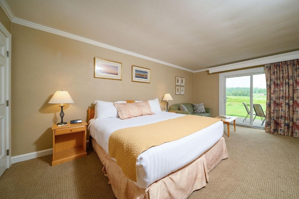Meadows Townhome, 1 Bedroom - Limited number are Pet Friendly