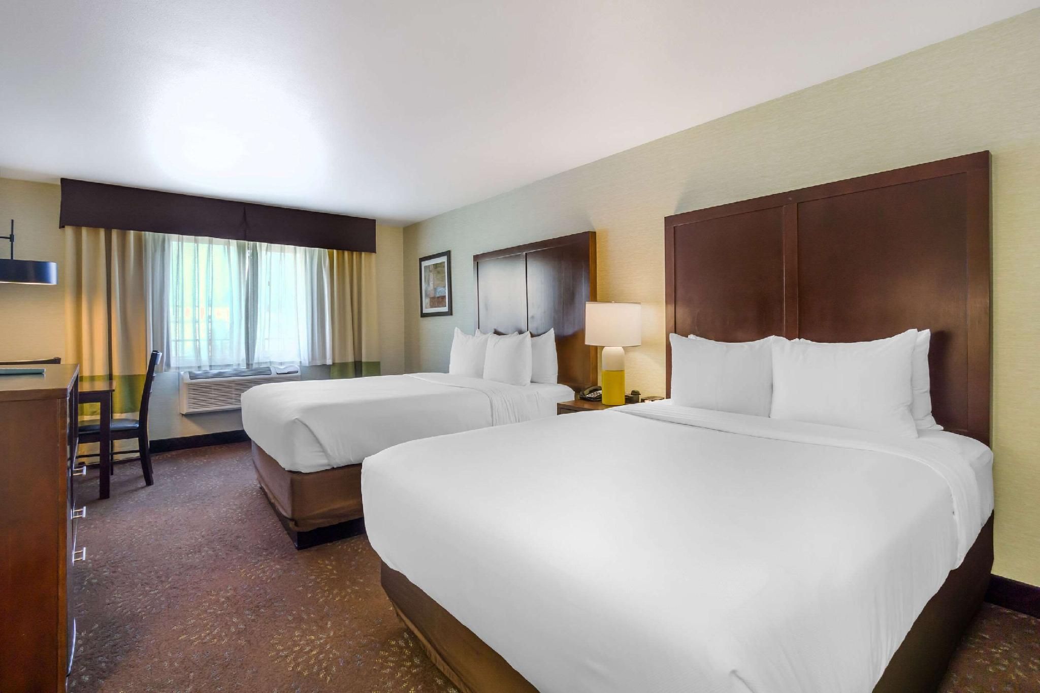 2 Queen Beds, Nonsmoking