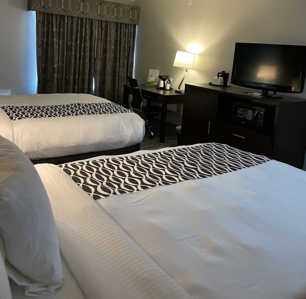 La Quinta Inn by Wyndham Lynnwood Room, 2 Queen Beds, Non Smoking 14