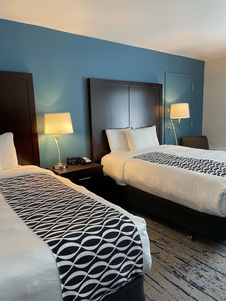 La Quinta Inn by Wyndham Lynnwood Room, 2 Queen Beds, Accessible, Non Smoking (Mobillity) 2