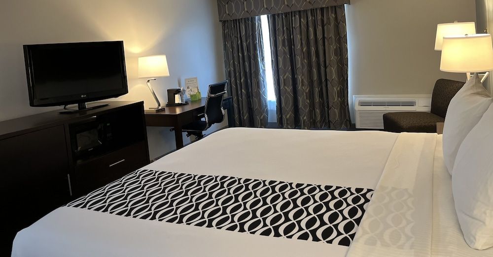 Room, 1 King Bed, Non Smoking