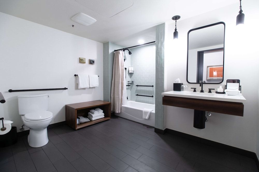 undefined The Alexis Royal Sonesta Hotel Seattle 8