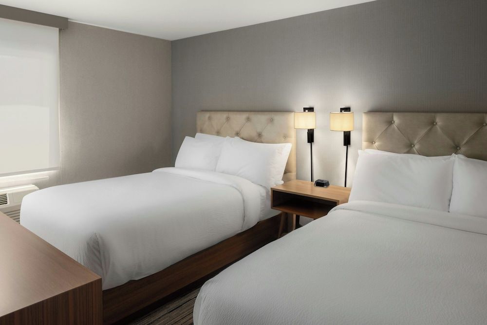Four Points by Sheraton Downtown Seattle Center Room, 2 Queen Beds 2
