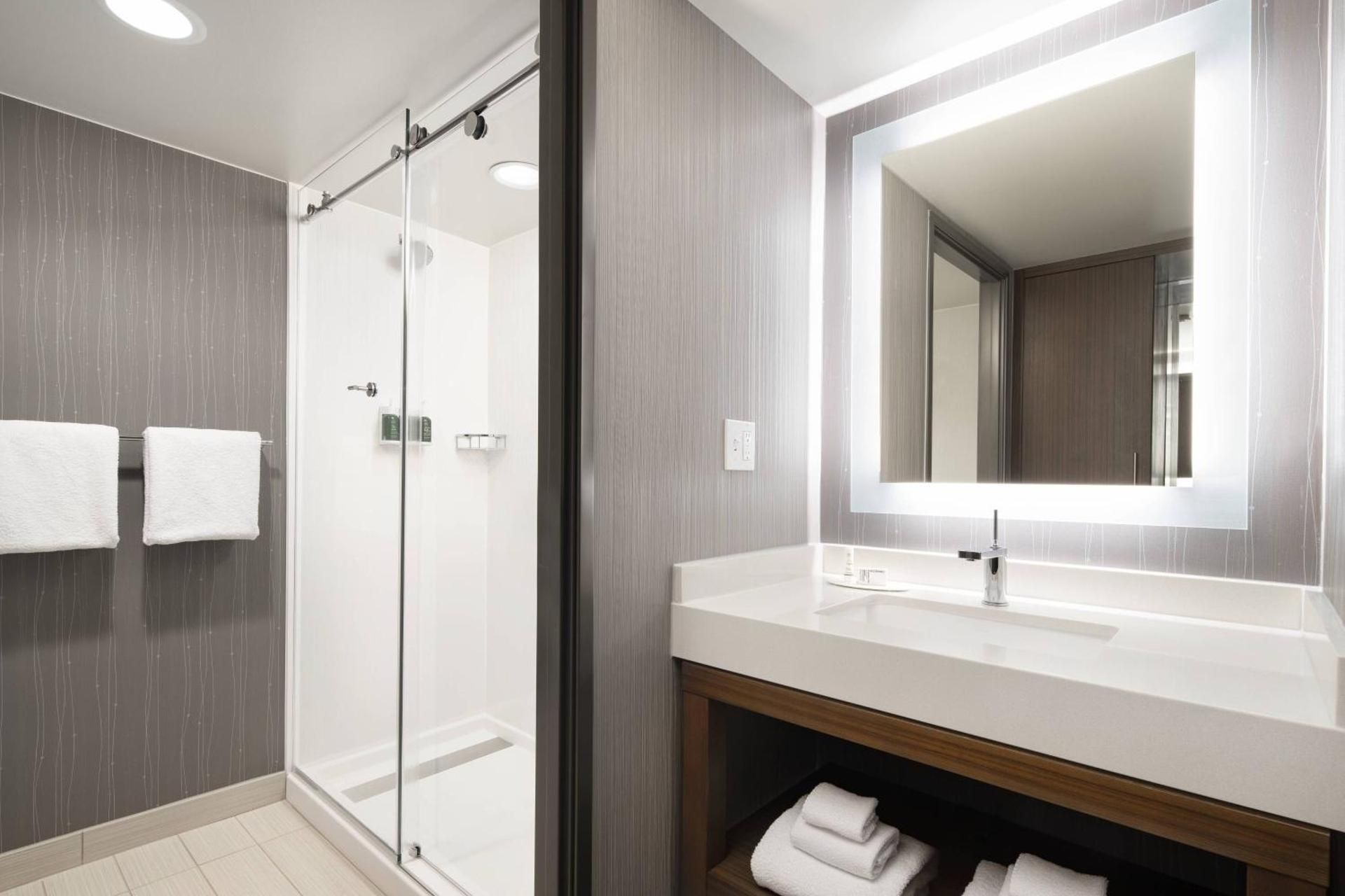 undefined Courtyard by Marriott Seattle Downtown Lake Union 6