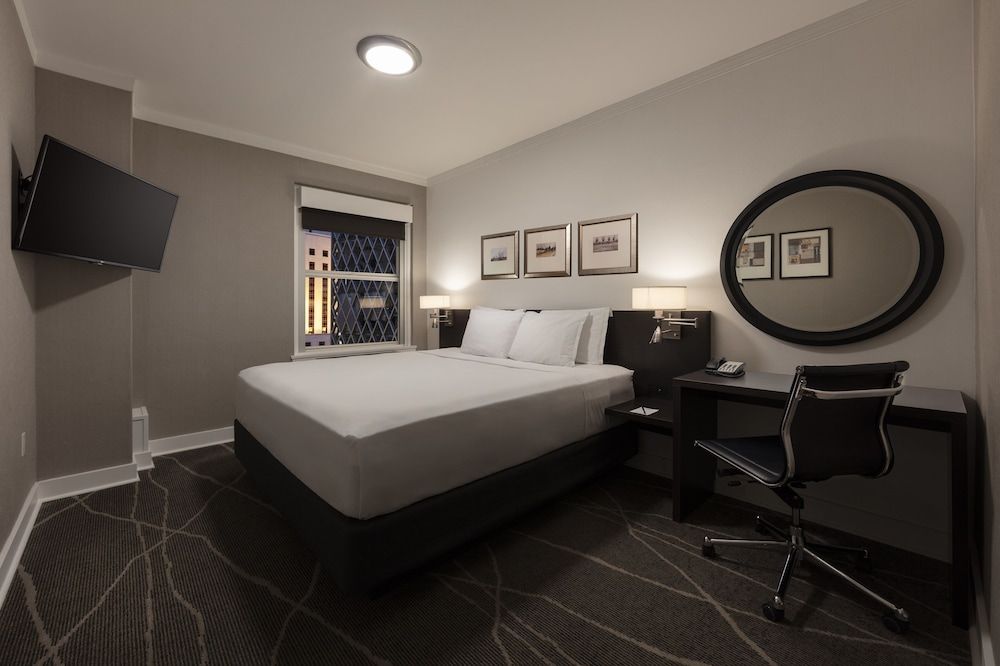 Executive Hotel Pacific Superior Room, 1 King Bed