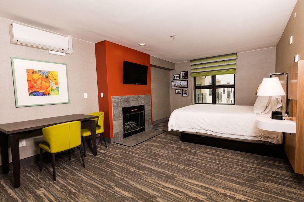 undefined Hampton Inn & Suites Seattle-Downtown 10