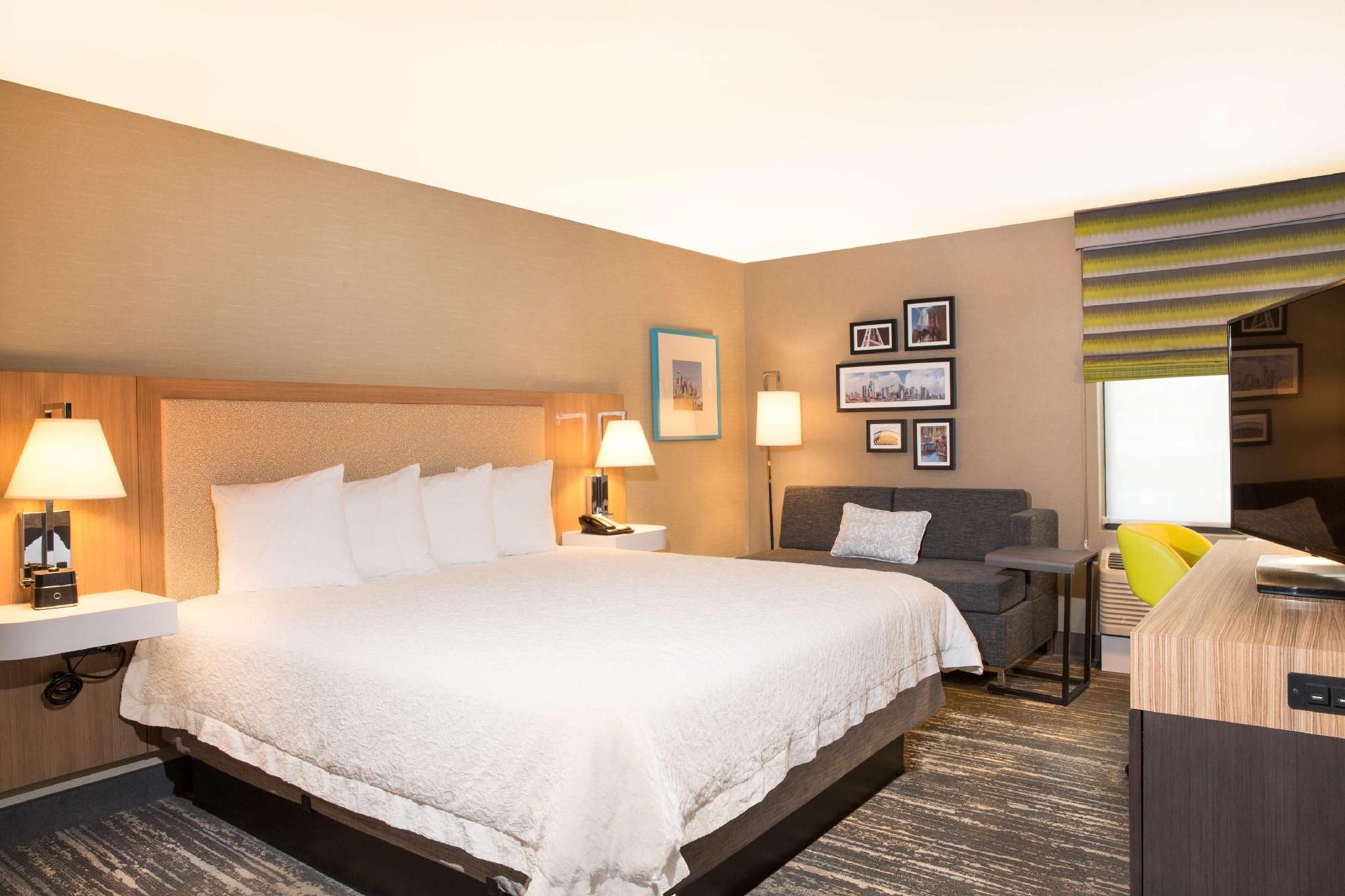 undefined Hampton Inn & Suites Seattle-Downtown 5