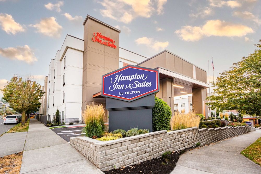 undefined Hampton Inn & Suites Seattle-Downtown 2