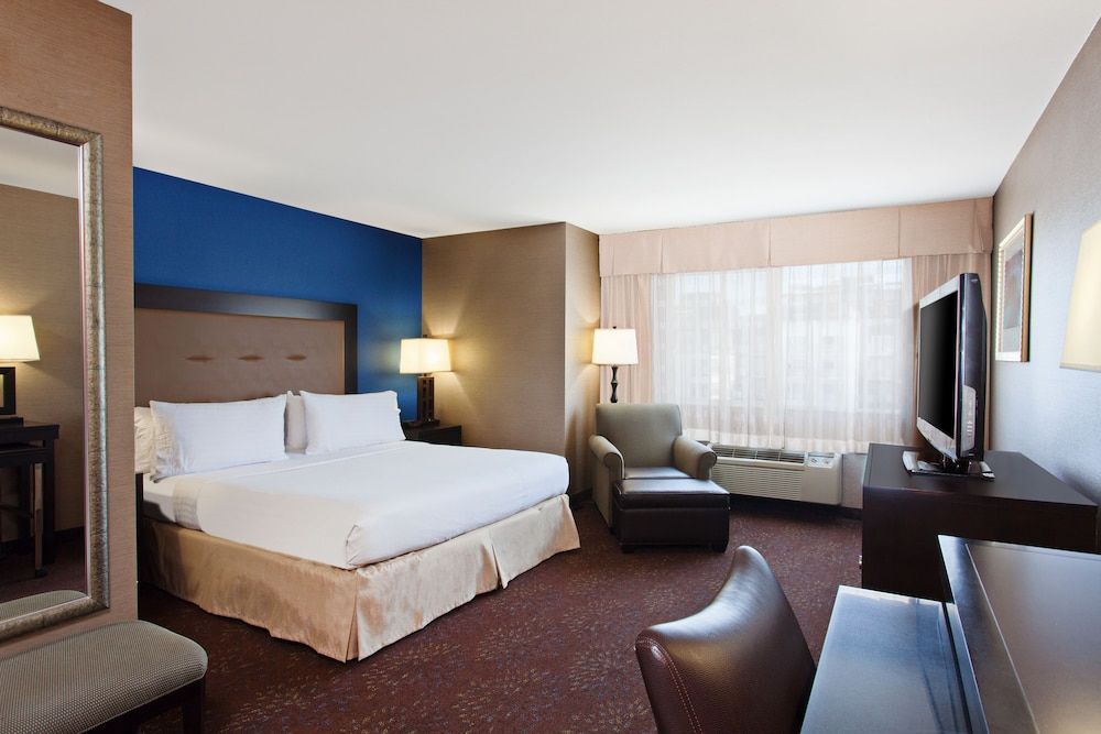 Standard Room, 1 King Bed