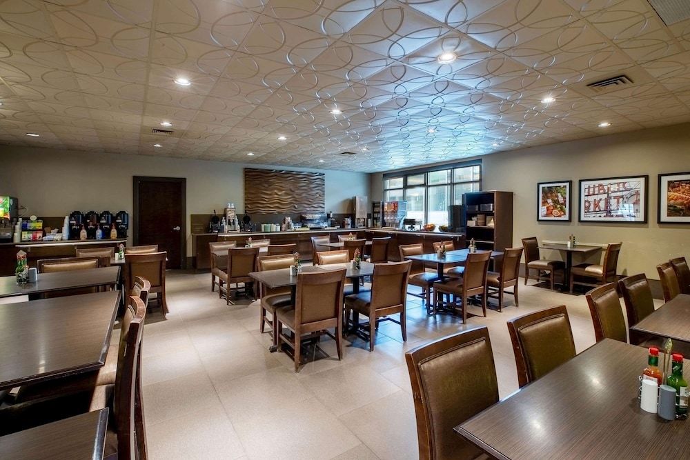 undefined La Quinta Inn & Suites by Wyndham Seattle Downtown 7