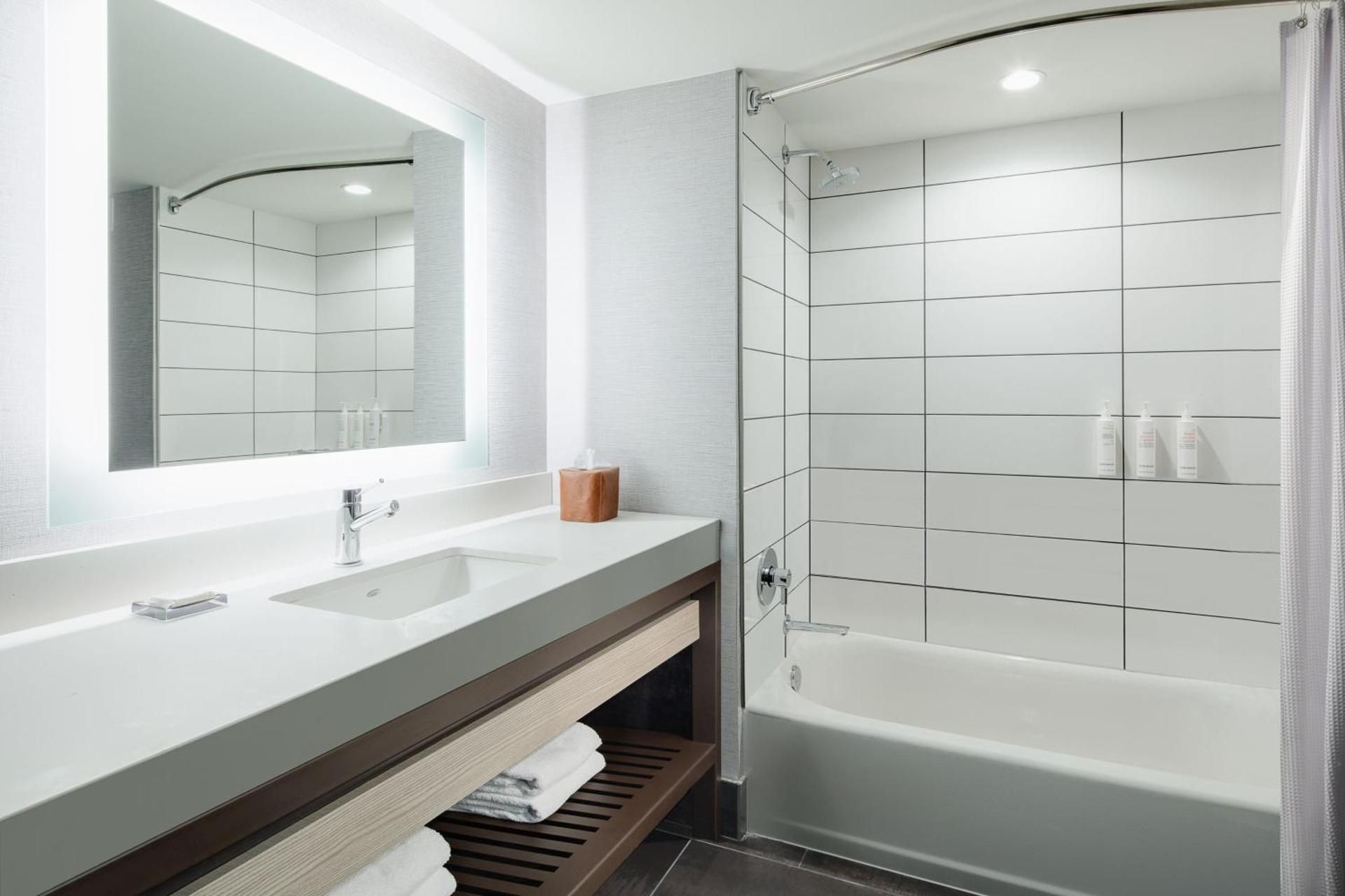 undefined Seattle Marriott Waterfront 6