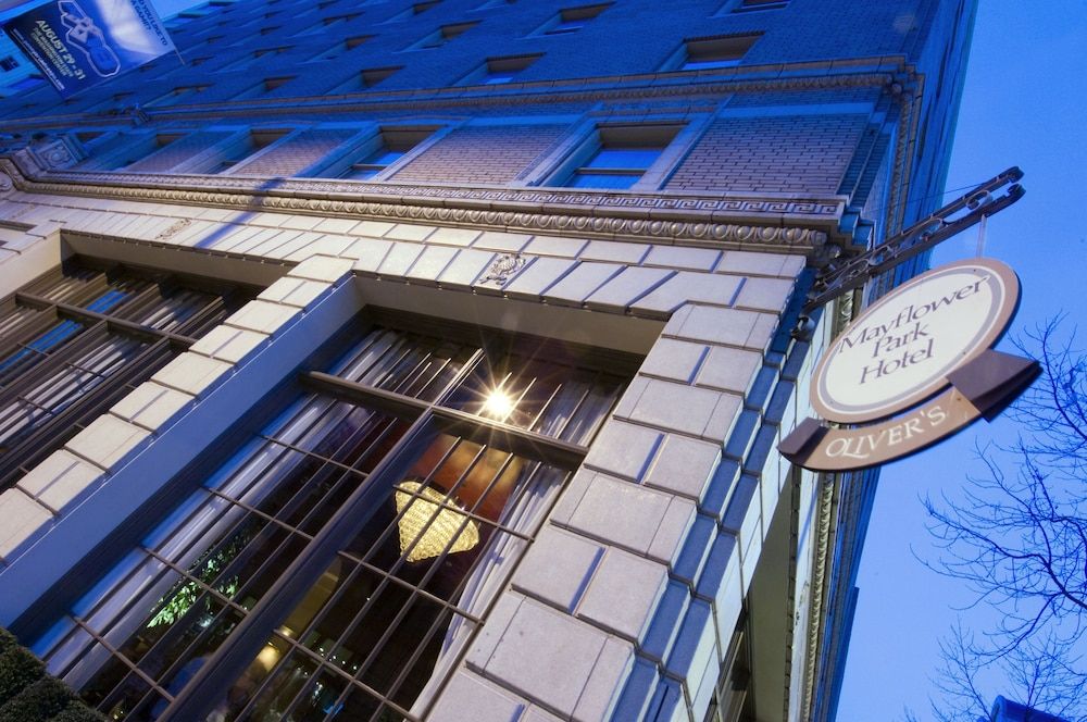 undefined Mayflower Park Hotel 4