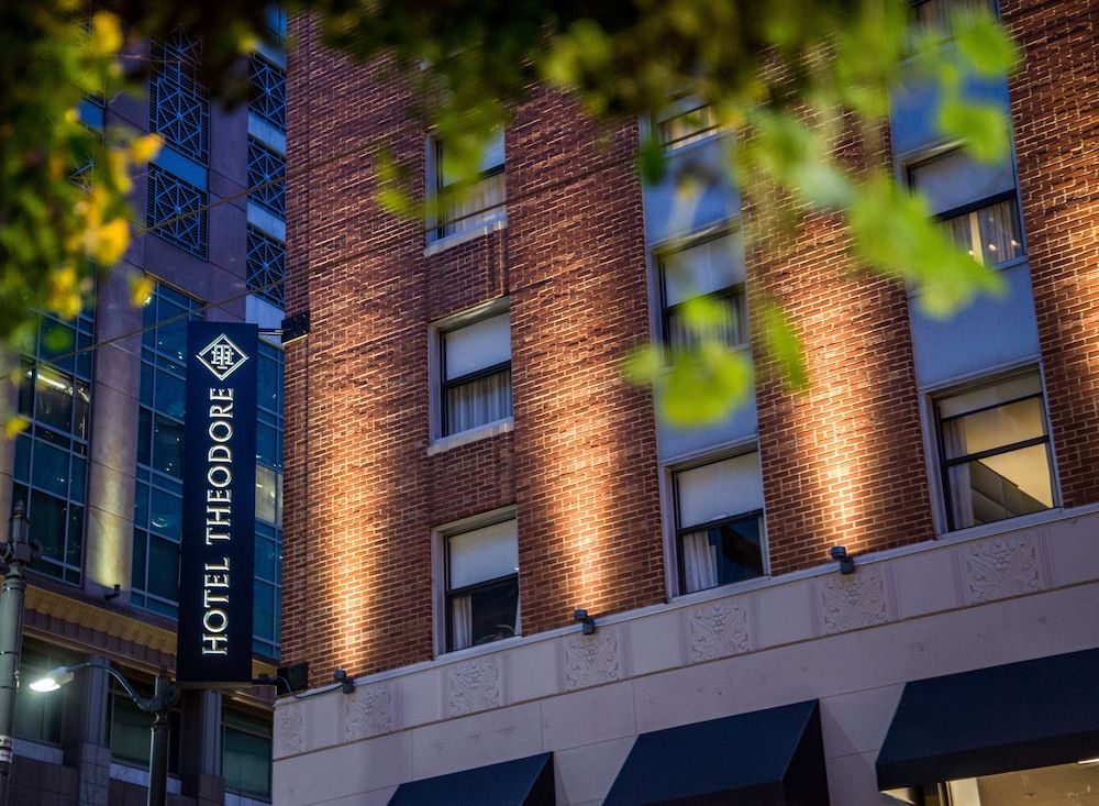 undefined Hotel Theodore Seattle Downtown, Tapestry by Hilton 9