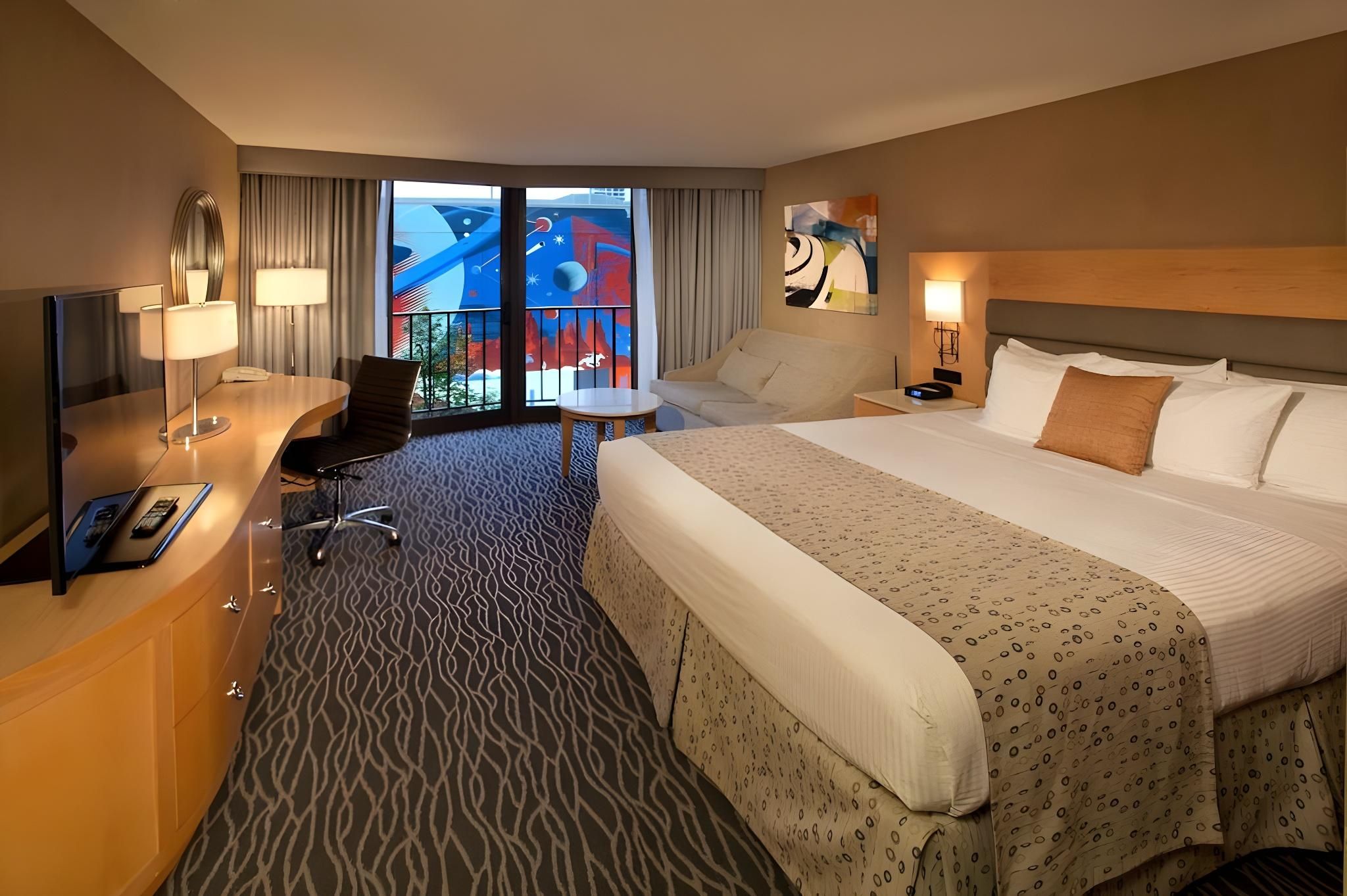 undefined Warwick Seattle 8